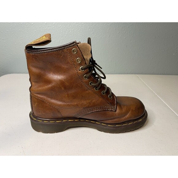 Vintage Made In England Dr. Marten Original Lugsole Stamped Logo 8 Eye UK6 US7 main image 7